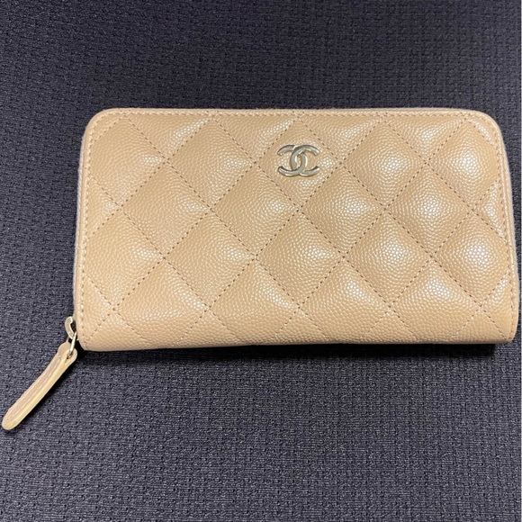 Authentic Chanel beige tan medium zip wallet - Picture 2 of 6